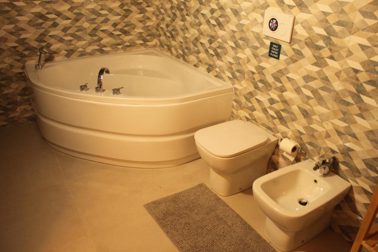 ماجنتي La Gare B&B Fiera المظهر الخارجي الصورة